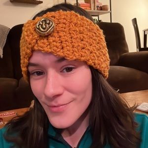Handmade Crocheted headband w/ antique button